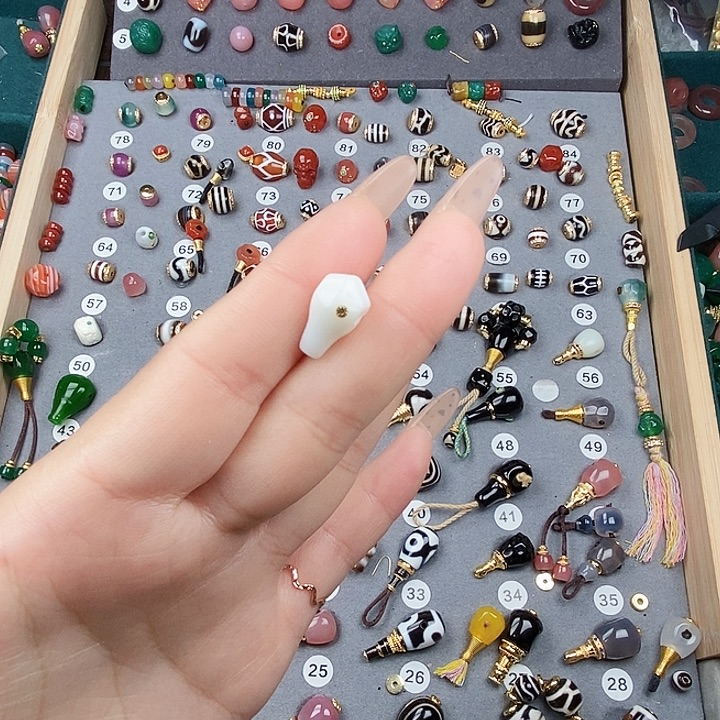 玛瑙/玉髓未镶嵌饰品