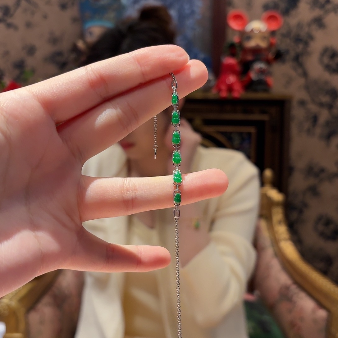 翡翠手链18K金镶嵌手链