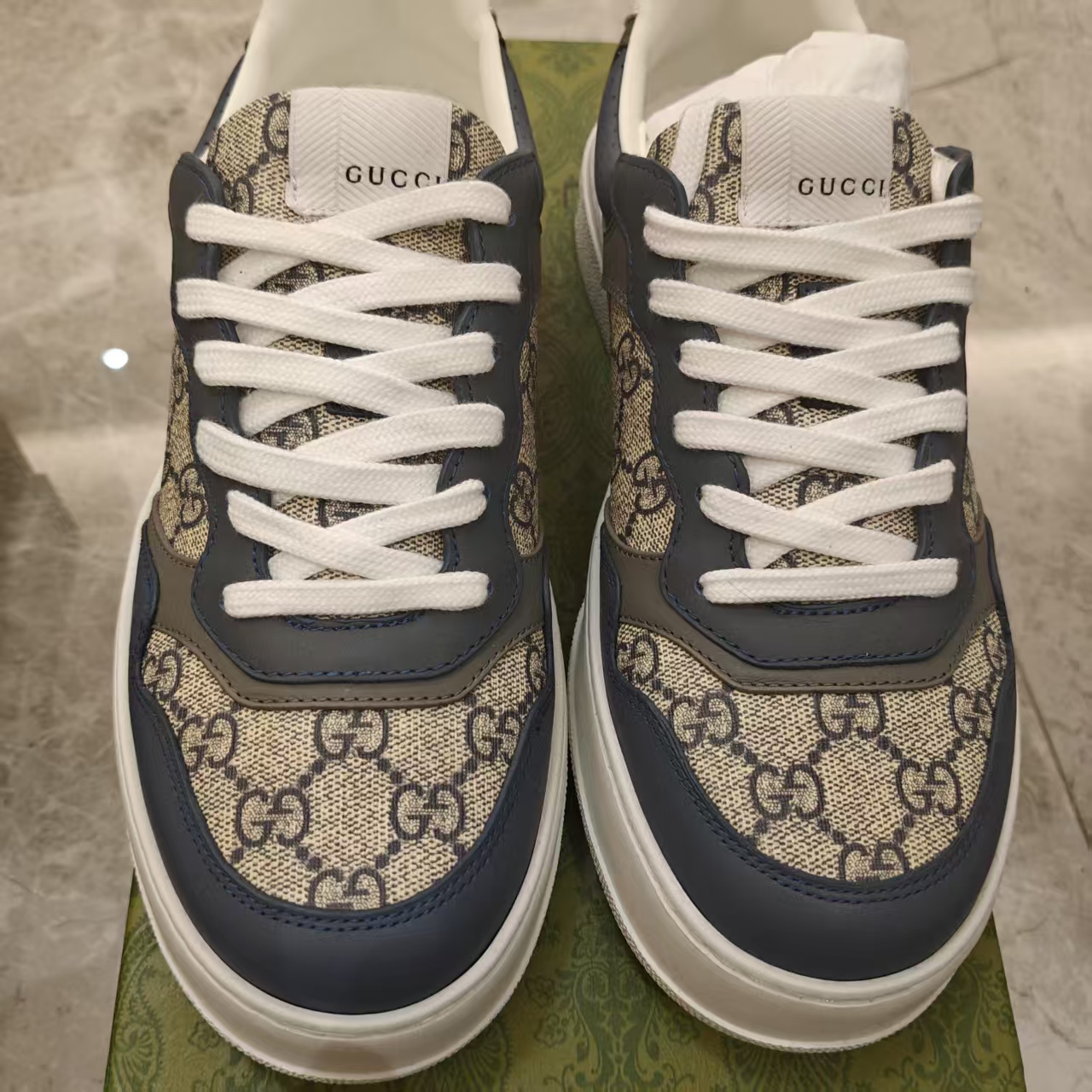 99新 GUCCI/古驰 经典饼干鞋  194