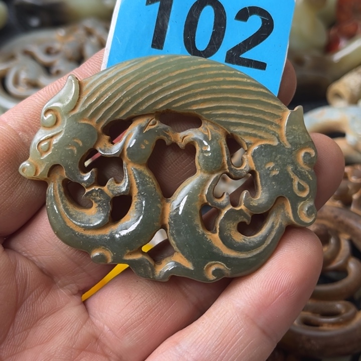 和田玉颈饰未镶嵌