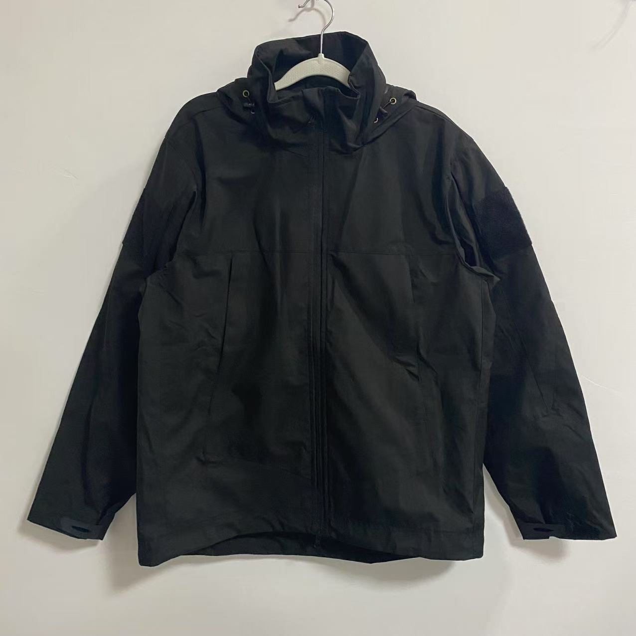 Sweet DD双色连帽户外运动冲锋衣