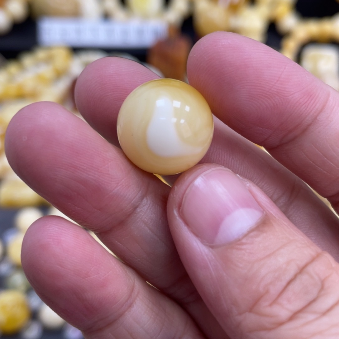 琥珀珠宝奇石未镶嵌16.3mm