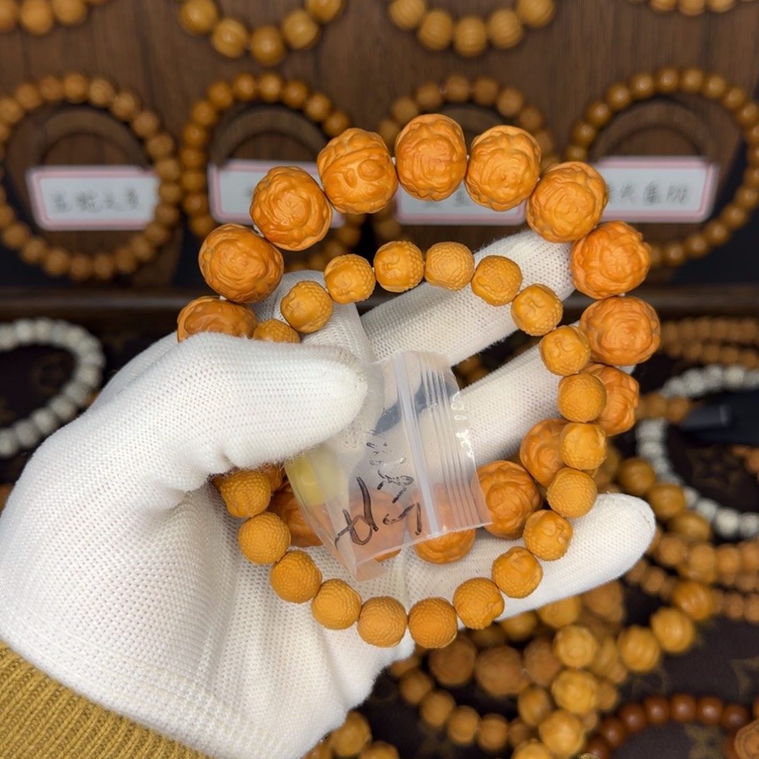 吊坠猴头核桃猴头雕刻全品无暇