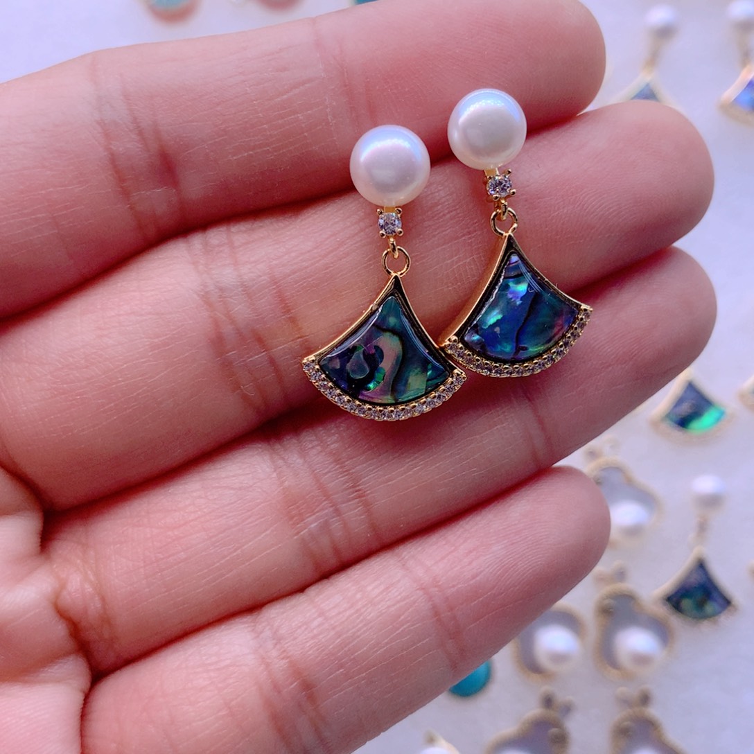 淡水珍珠合金耳饰