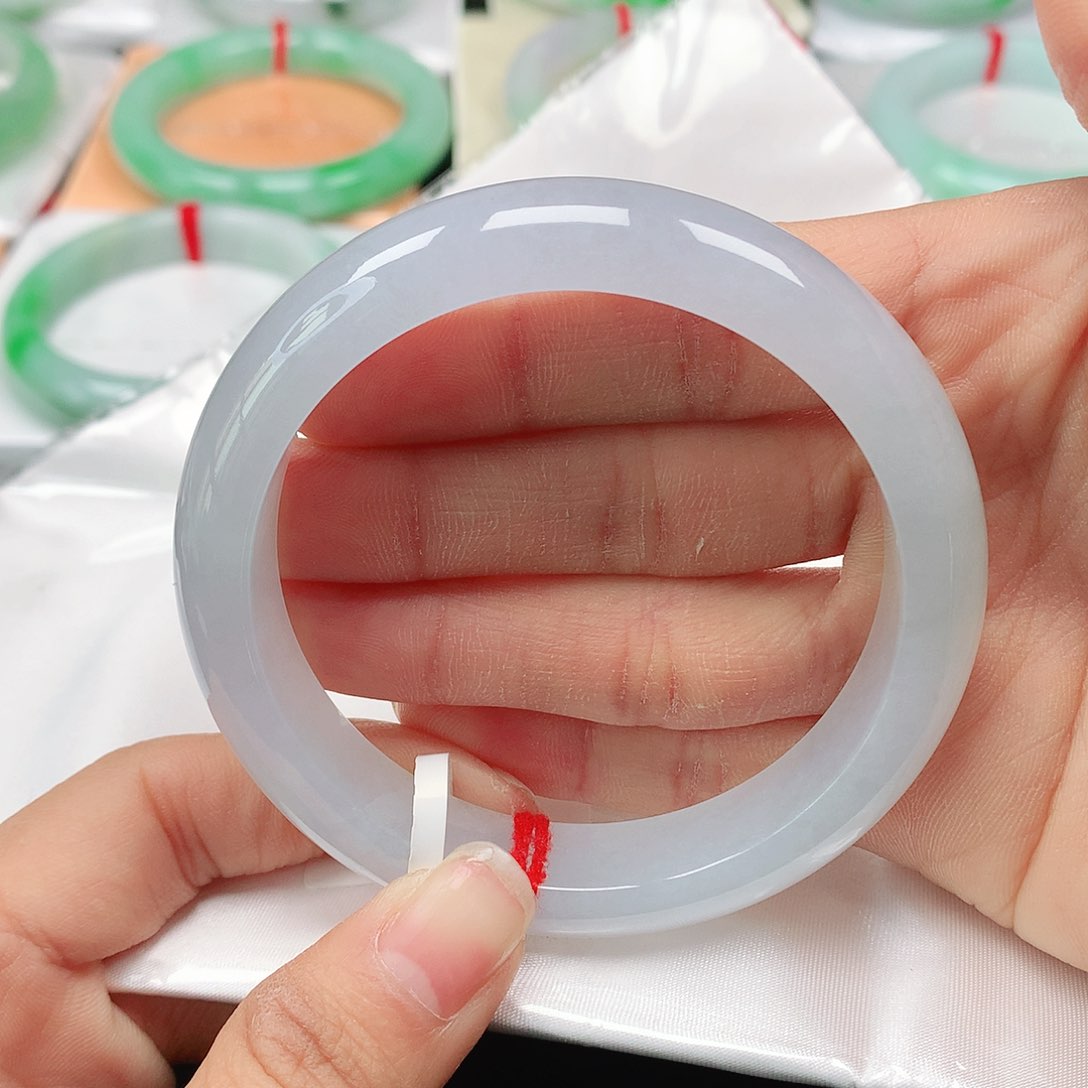 翡翠手镯未镶嵌天然翡翠手镯56