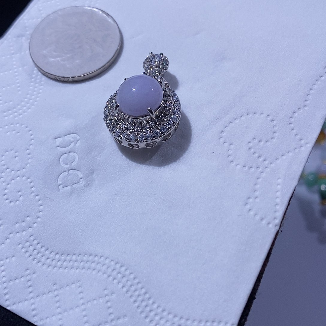 翡翠吊坠(不含链)未镶嵌