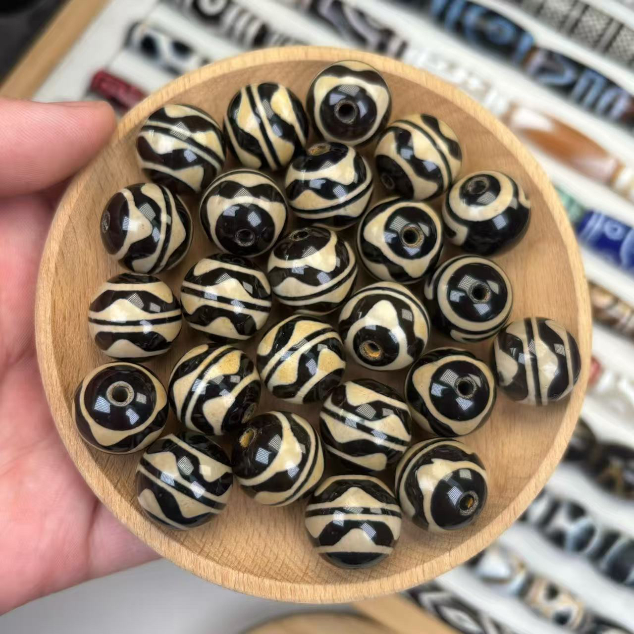 藏传黑金双虎牙天然玛瑙圆珠天珠16㎜