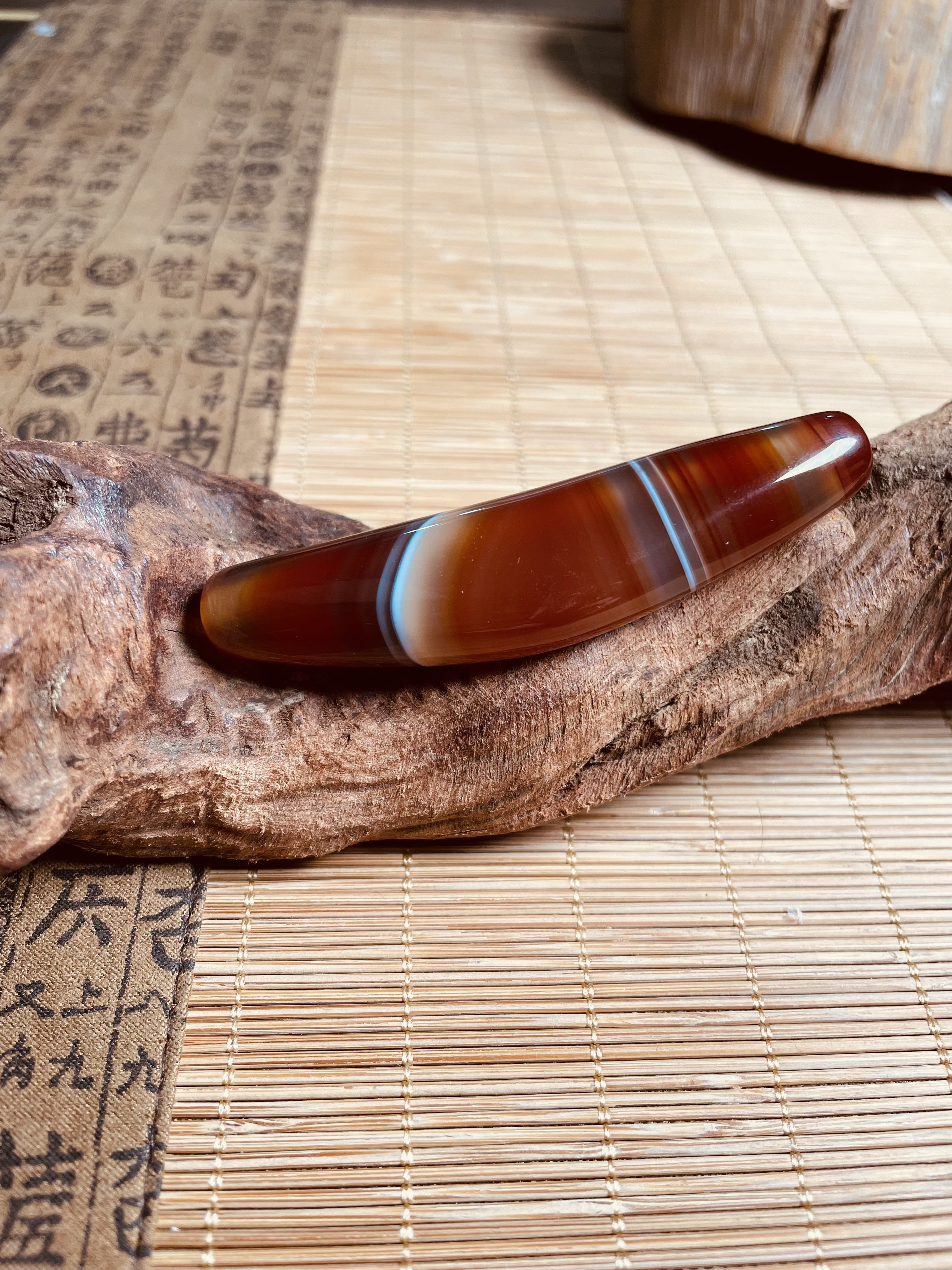 红色缠丝牛角玛瑙配饰配件/76*18mm