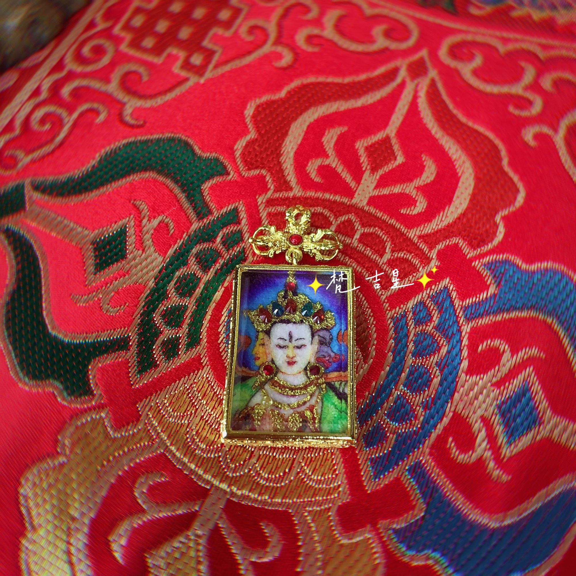 梵吉星隐形护法摩利支天  太太十字金刚杵嘎乌盒 唐卡 