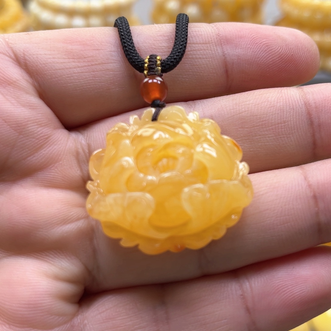 琥珀颈饰未镶嵌吊坠