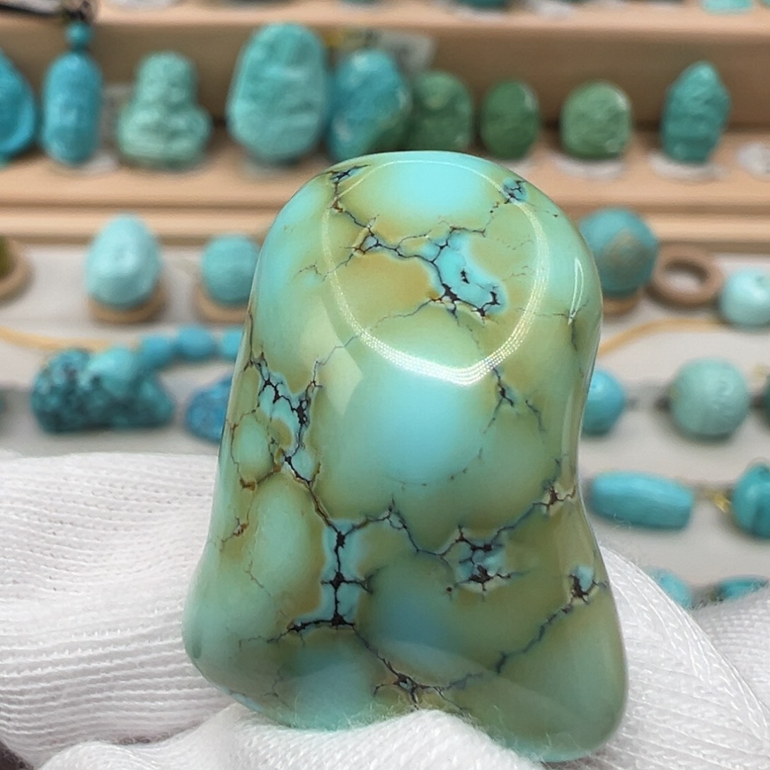 绿松石配饰未镶嵌