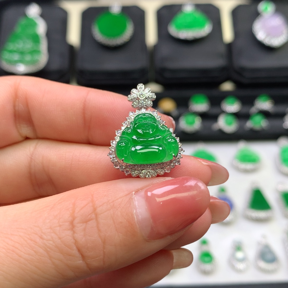 翡翠吊坠(不含链)18K金镶嵌