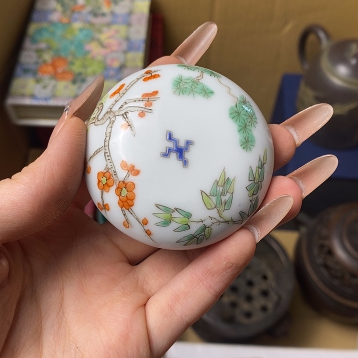 用***8瓷片如图所示所拍即所得