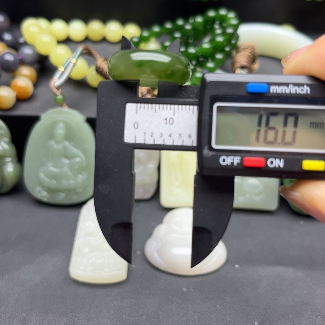 未镶嵌和田玉珠宝半成品