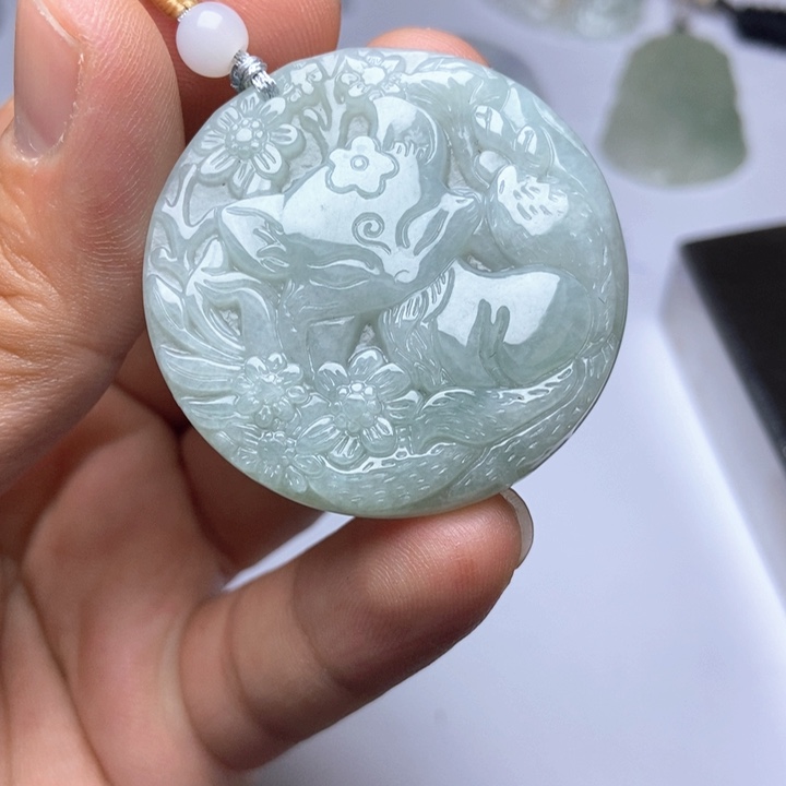 翡翠未镶嵌颈饰翡翠