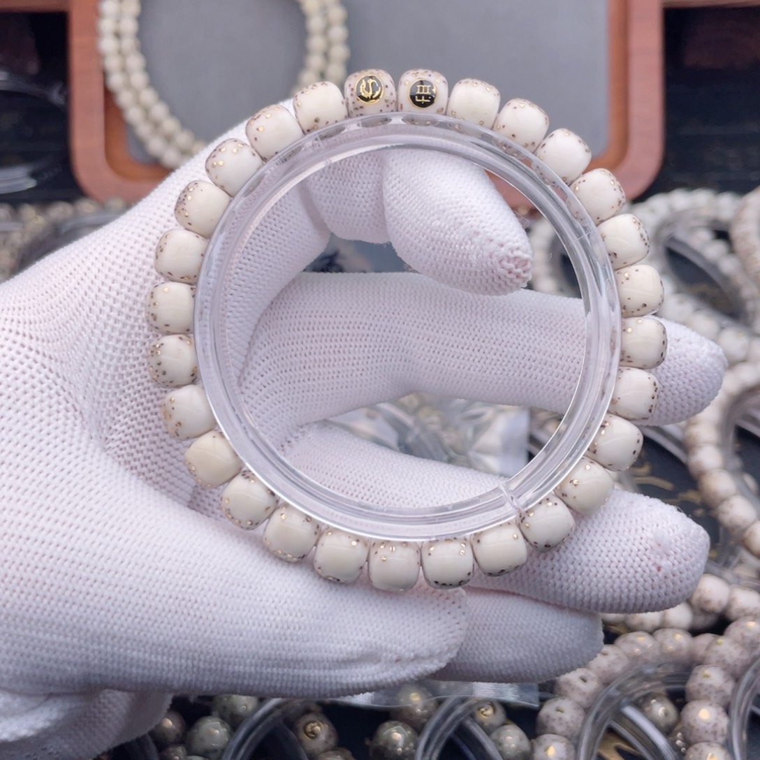 星月菩提手串石玉料骨瓷白半壁留白灰背毕业单圈