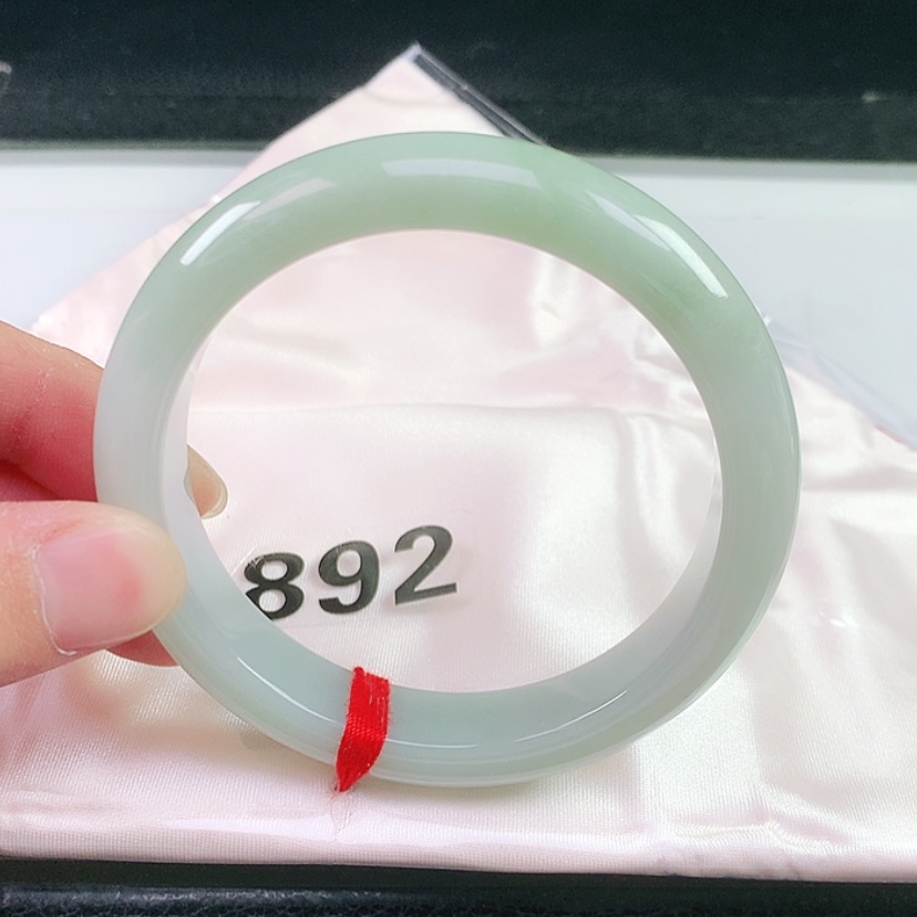 【闪购商品】未镶嵌手镯翡翠892