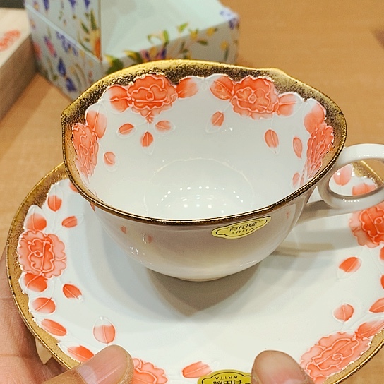 万千严选瓷器如图所示