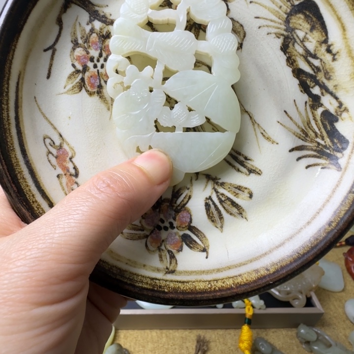 瓷片新号开播瓷器盘子