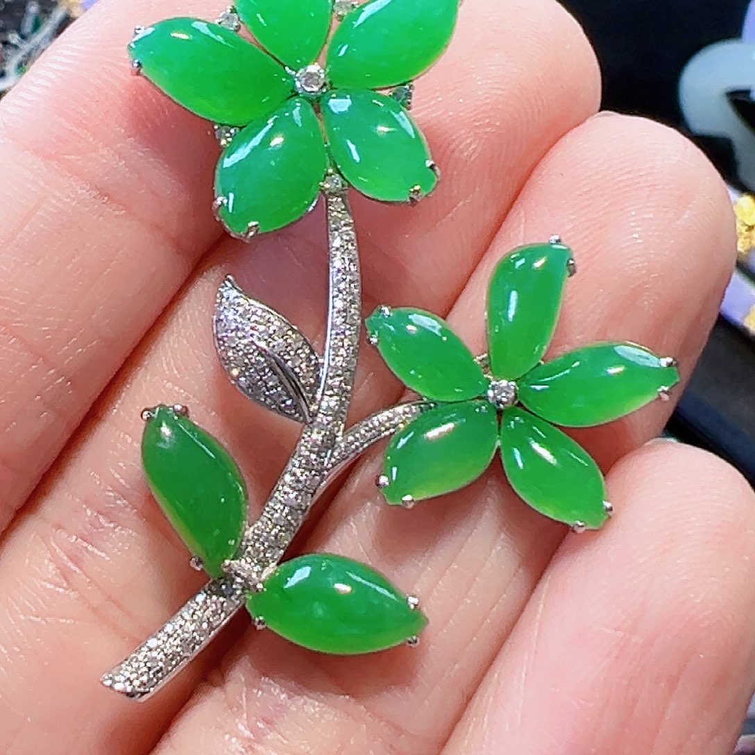 翡翠颈饰18K金镶嵌签收后24小时鉴赏期