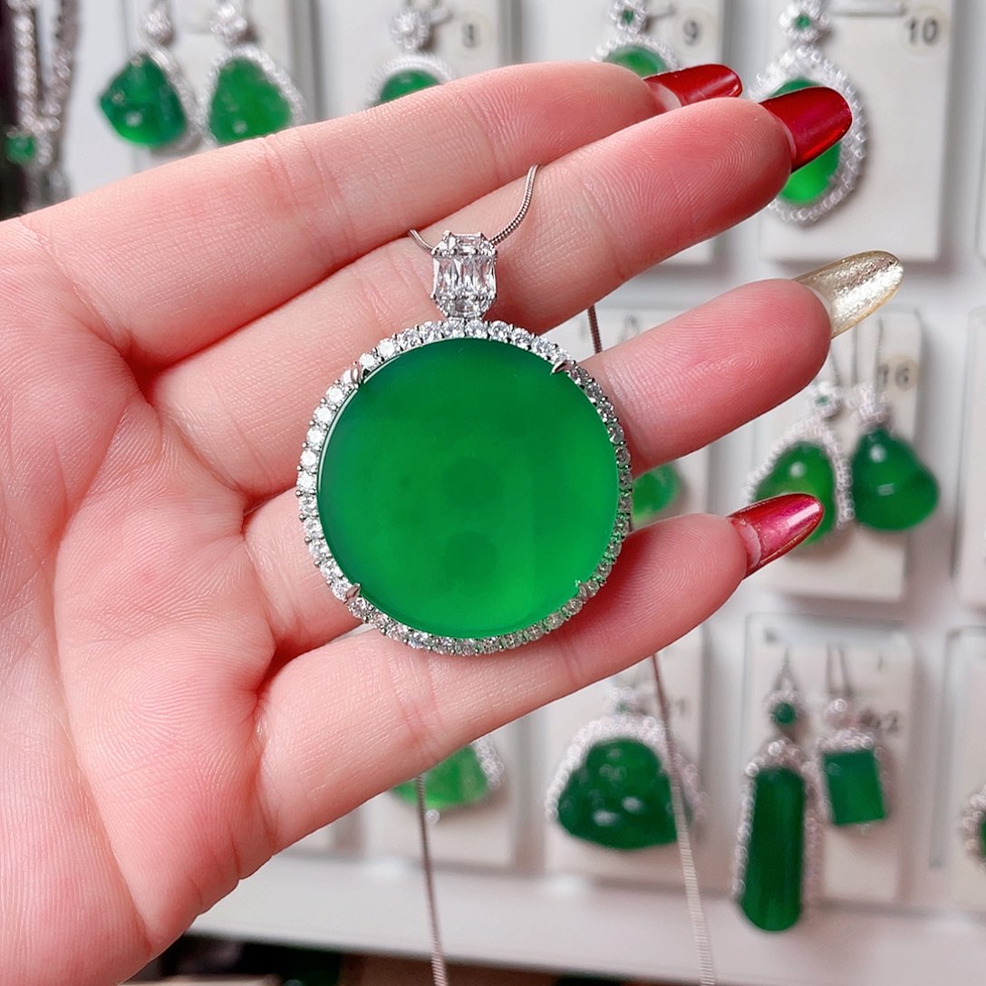 玛瑙/玉髓吊坠(赠链)未镶嵌