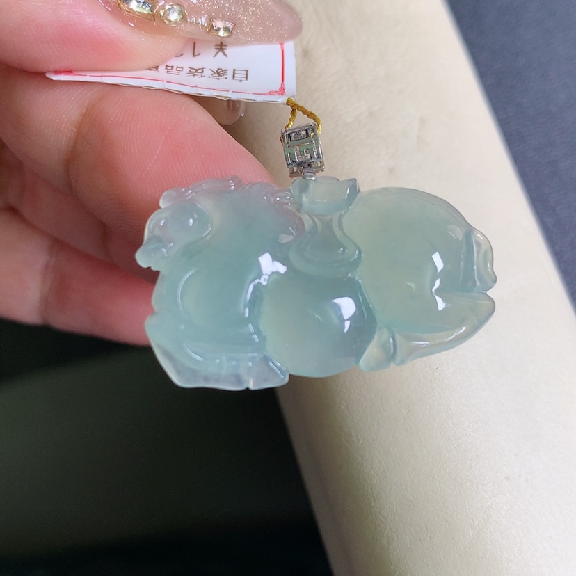 【闪购商品】翡翠颈饰18K金镶嵌唐马