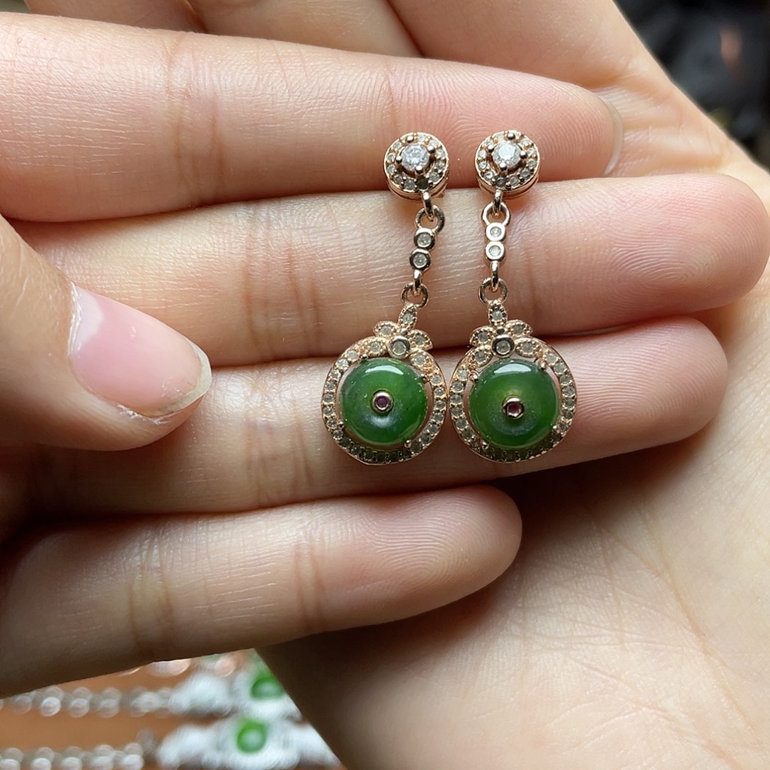 和田玉（碧玉）银S925镶嵌吊坠(赠链)耳钉