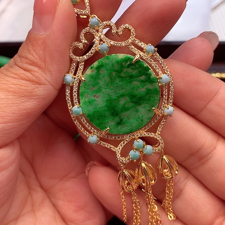 翡翠颈饰银S925镶嵌翡翠