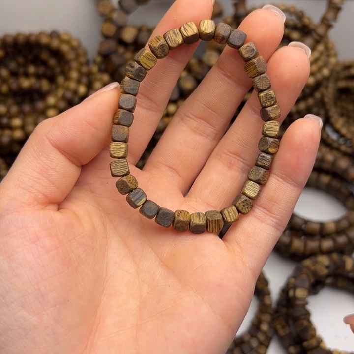 沉香沉香碎屑种植奇楠方糖珠卡05