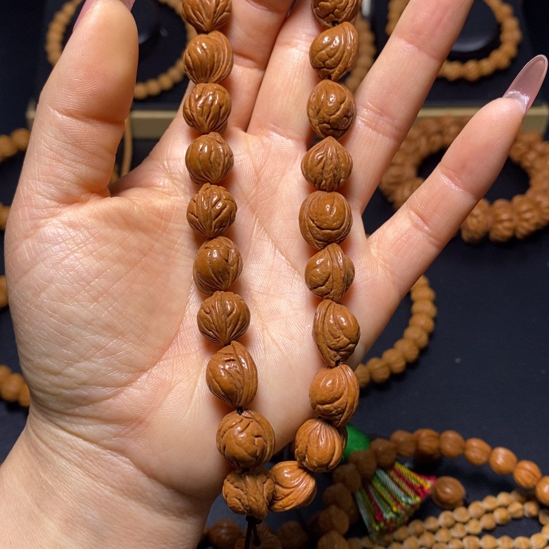 吊坠桃核秦岭文玩