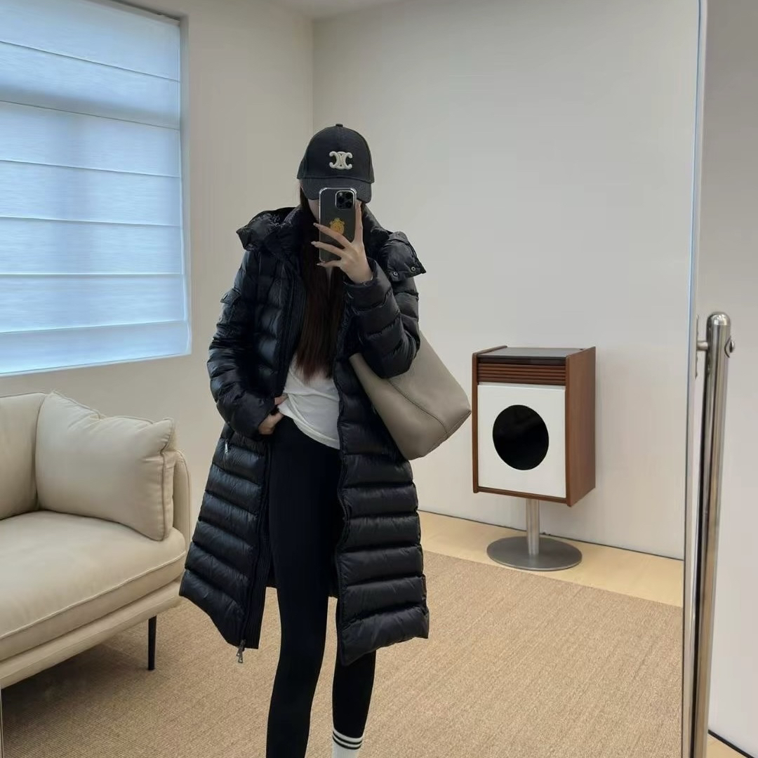 99新 MONCLER 黑色 亮面 Moka长款羽绒服  1码 