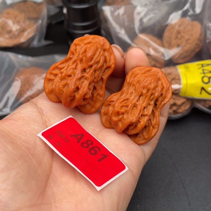 文玩核桃吊坠核桃