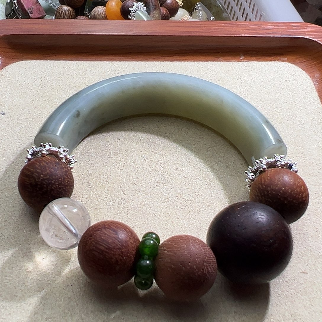 手链未镶嵌水晶水晶手链