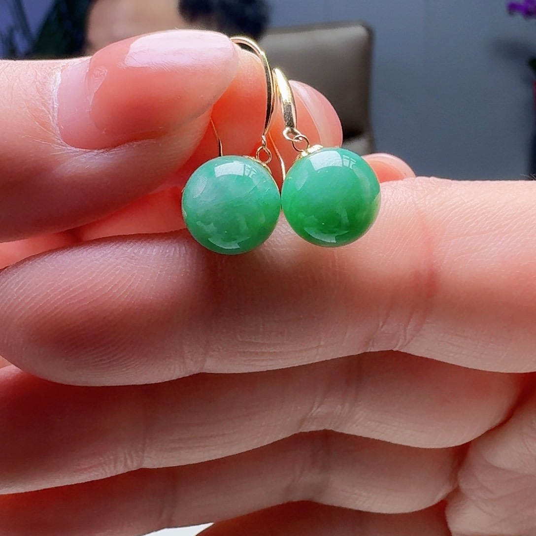 翡翠18K金镶嵌耳饰天然