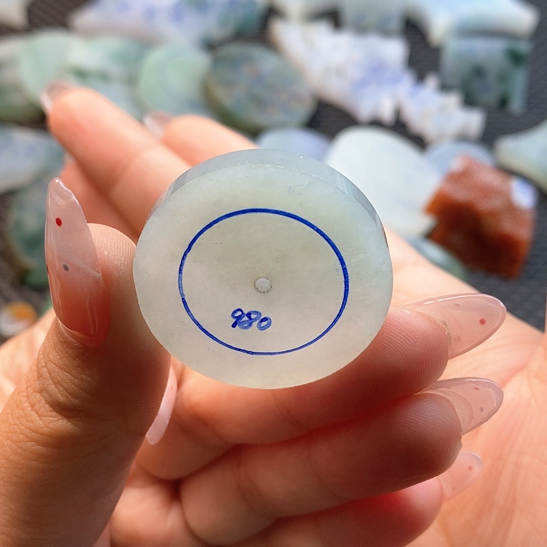 定制翡翠未镶嵌30扣子