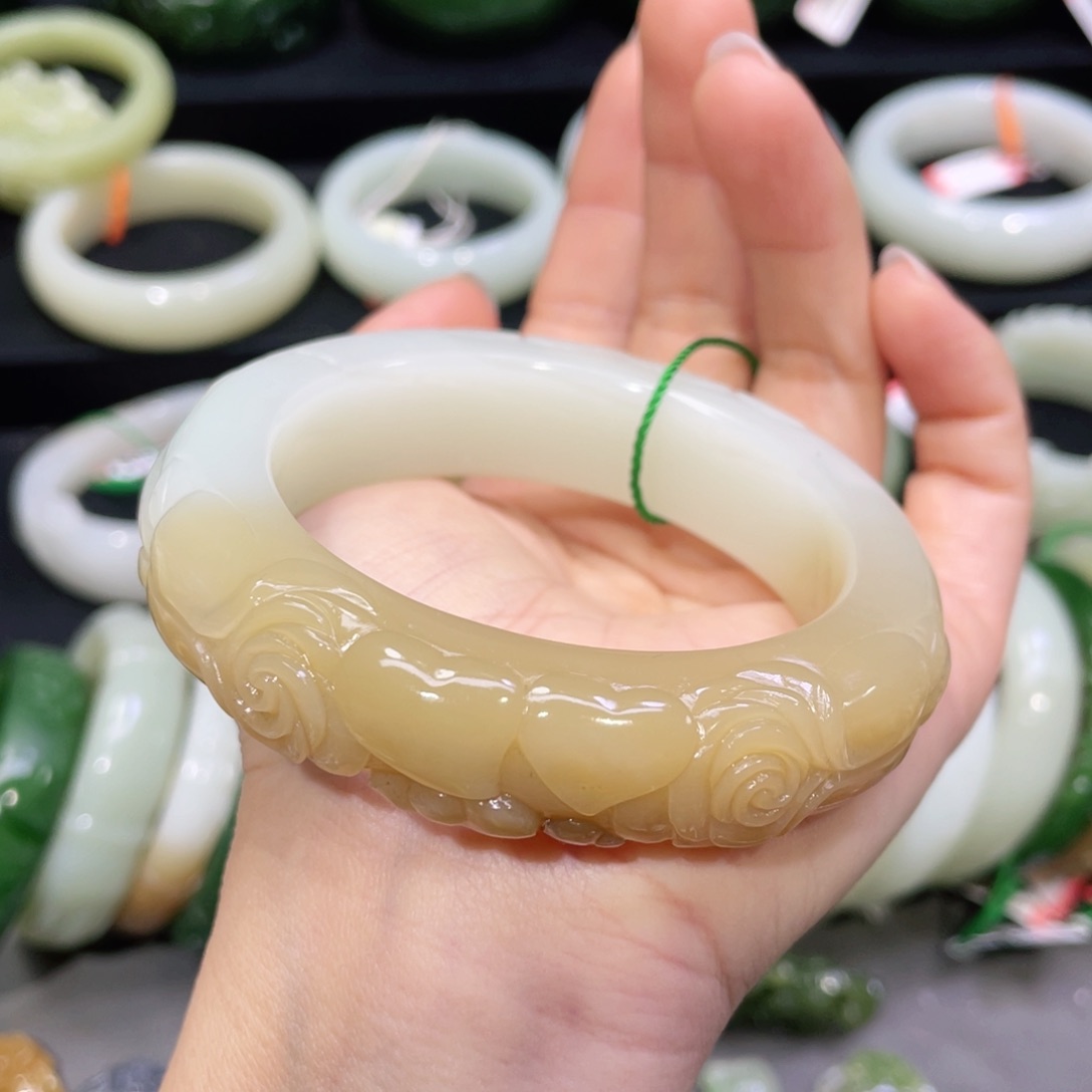 未镶嵌手镯和田玉76