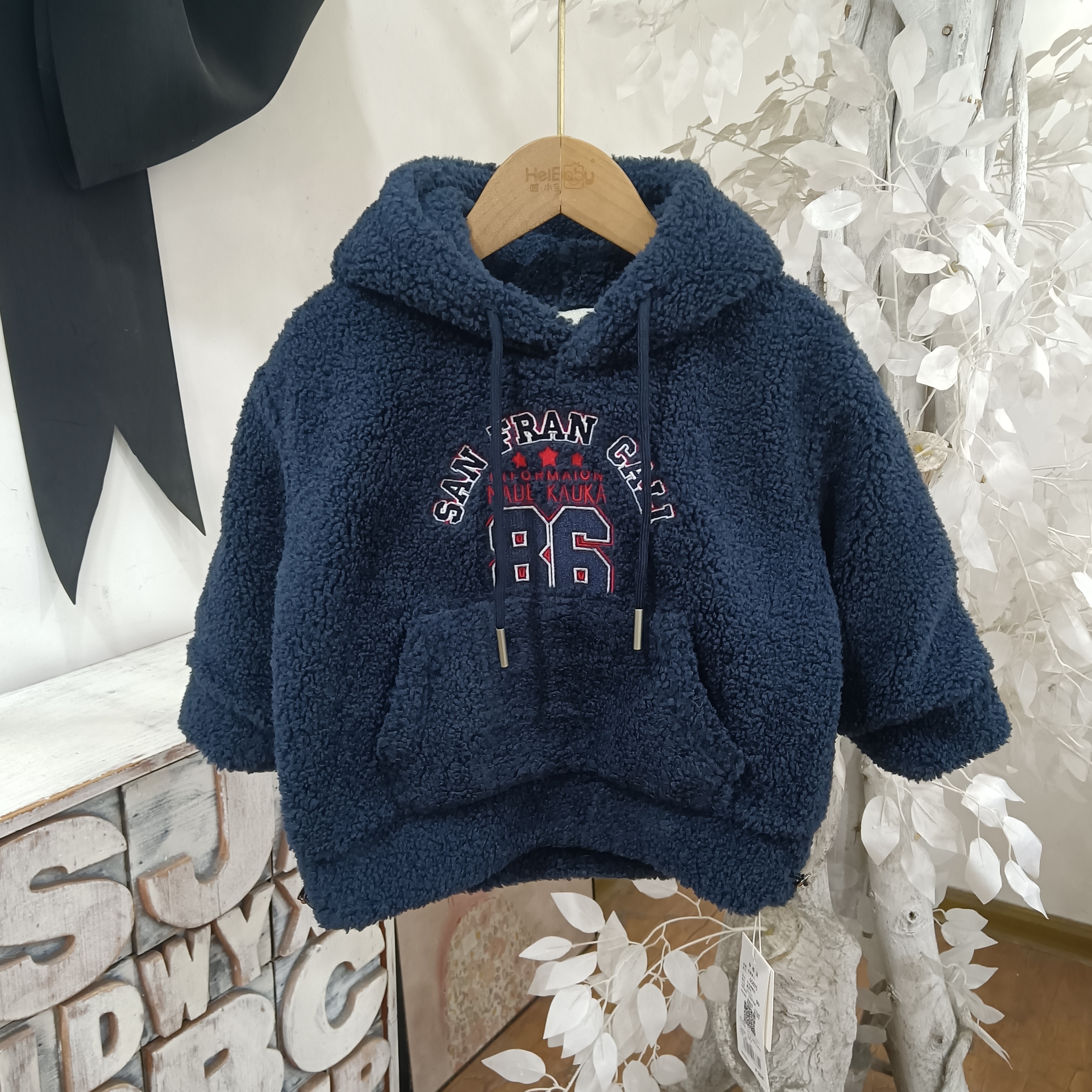 J055藏青色加厚卫衣/布