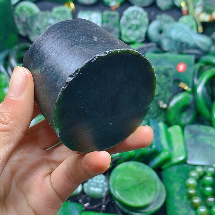 和田玉（碧玉）未镶嵌手链