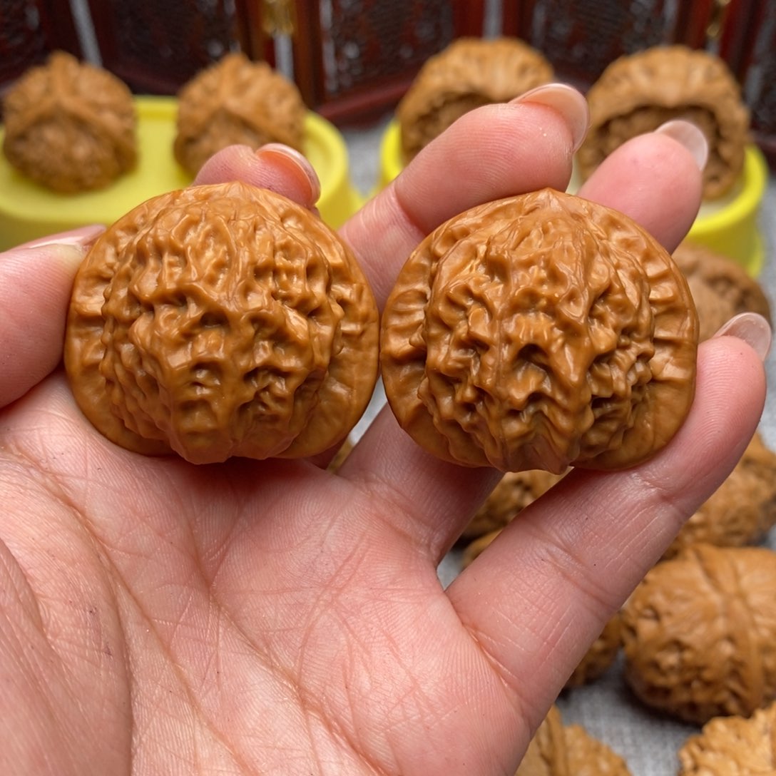 文玩核桃把件瓷娃娃38,5