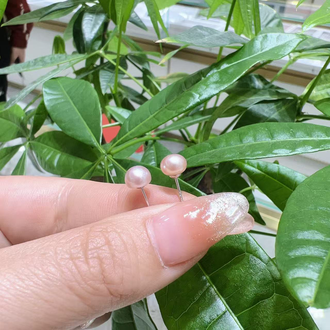 2409251715 HLW  珍珠s925紫色馒头珠耳钉 150207 （多样性发其一）