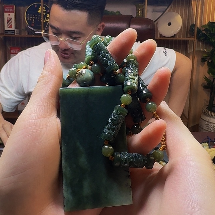 和田玉颈饰未镶嵌雪*甘