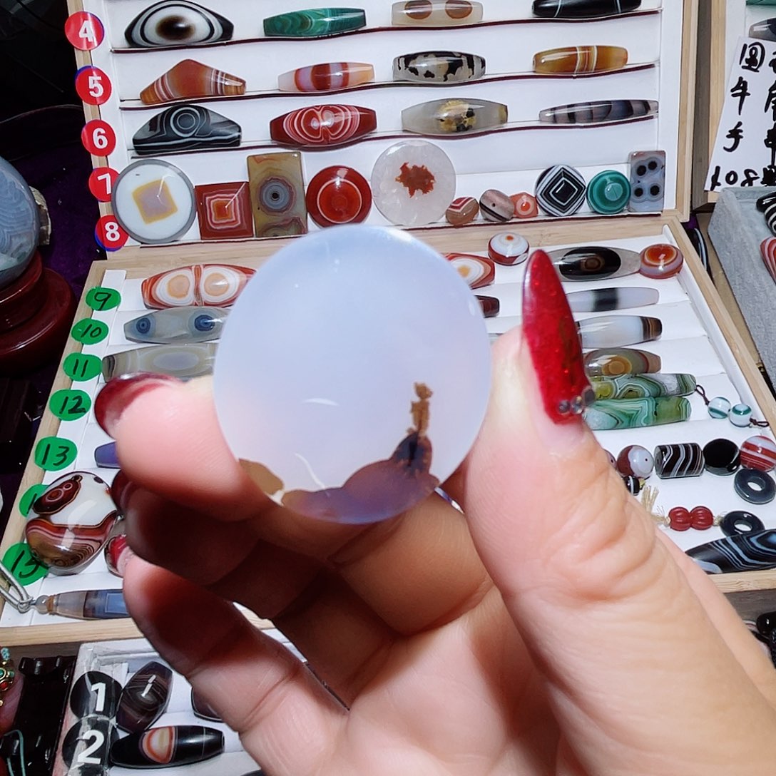 玛瑙/玉髓颈饰未镶嵌