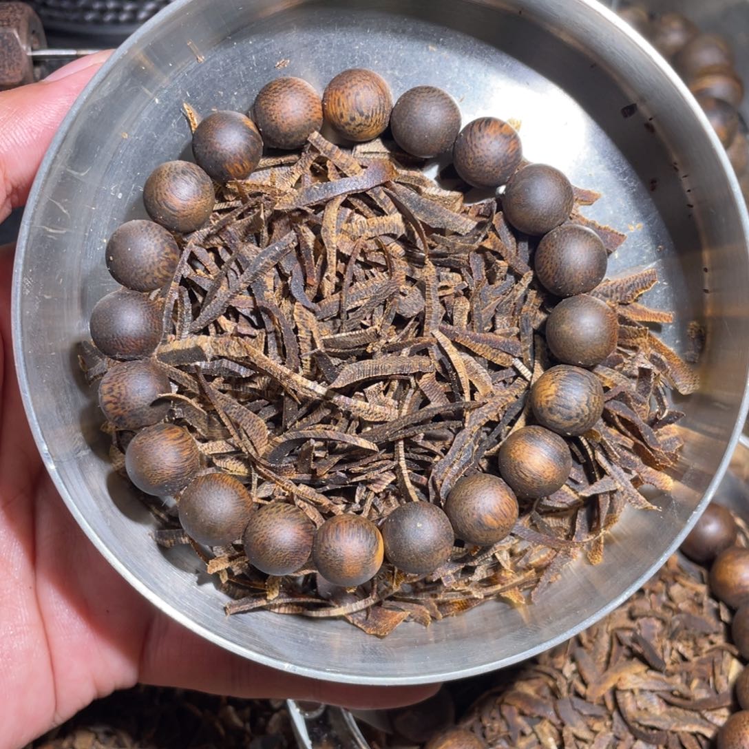哎***！沉香手串沉水1.0-13g