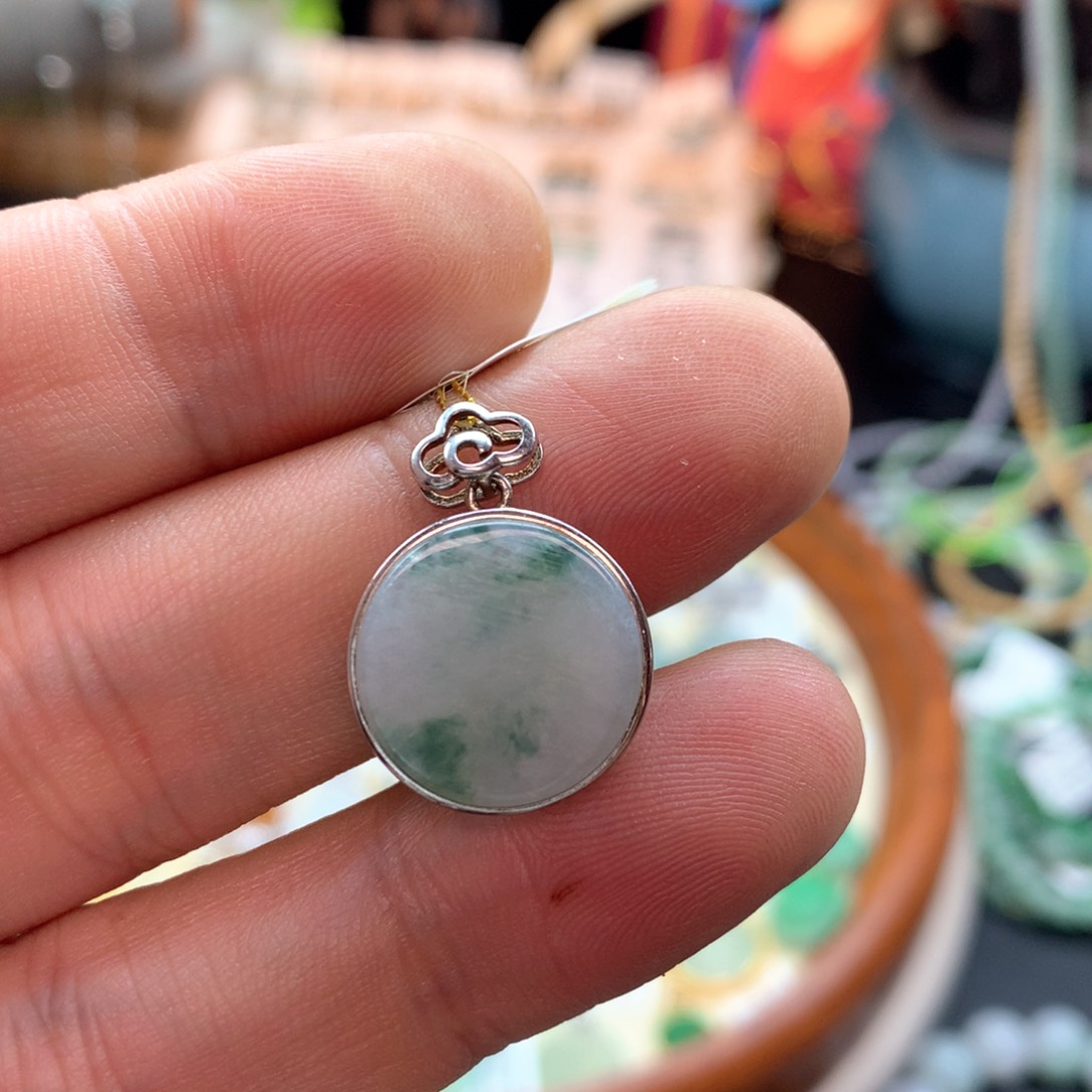 颈饰银S925镶嵌翡翠