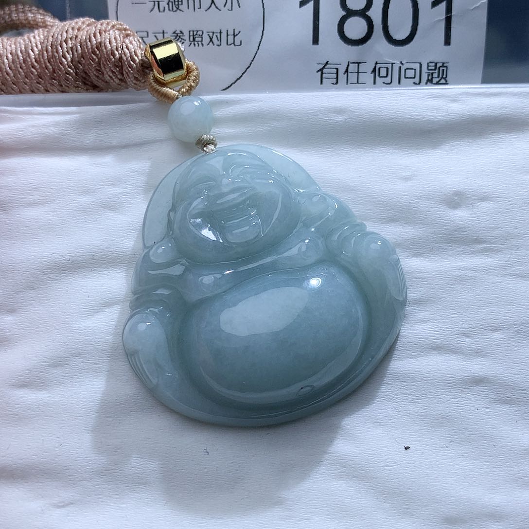 翡翠颈饰未镶嵌1801。