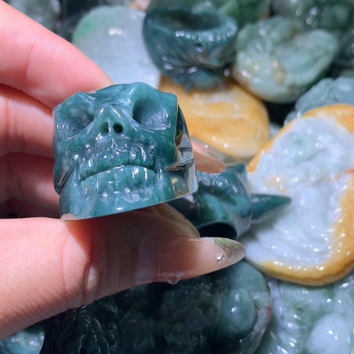 翡翠未镶嵌颈饰保真天然A货翡翠