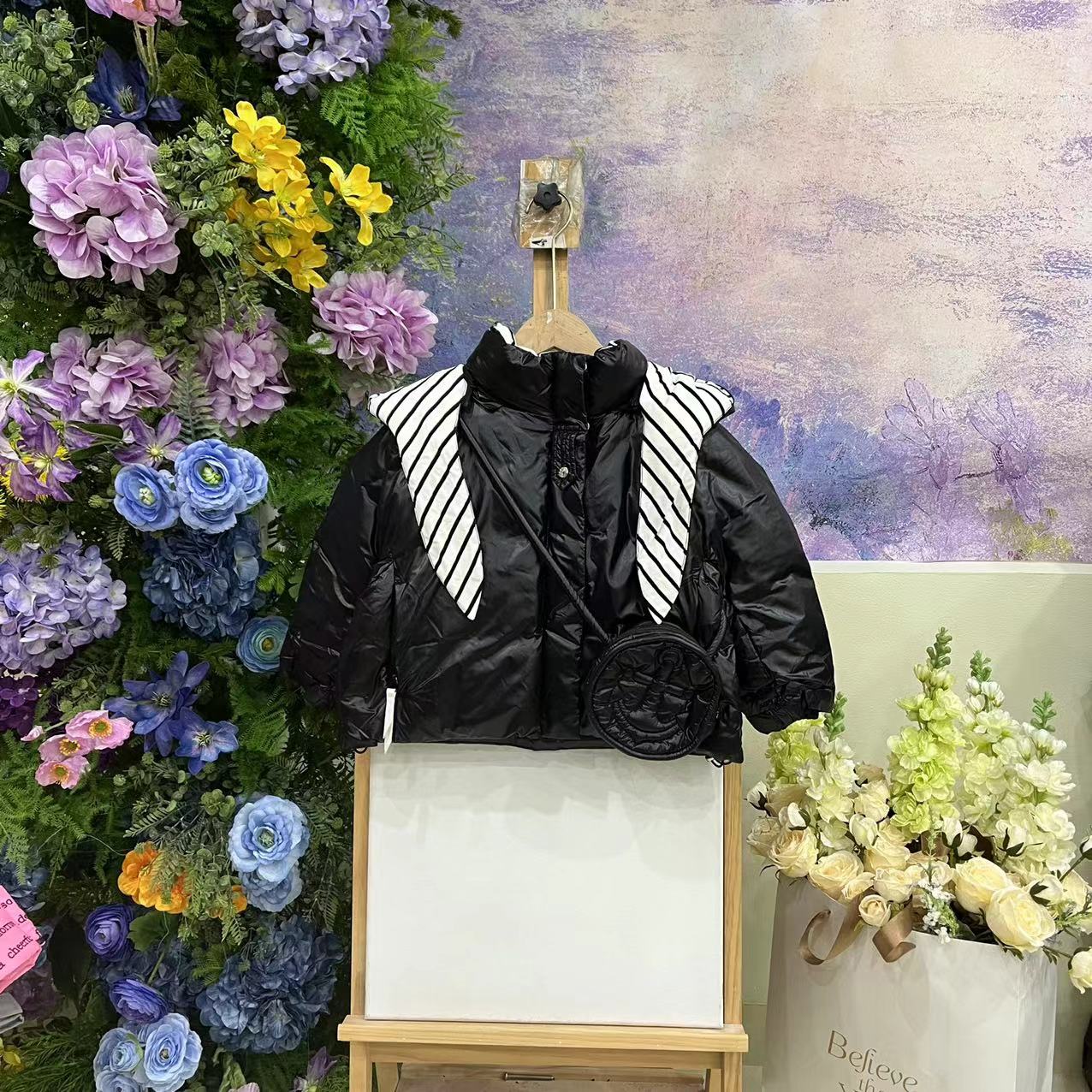 880S黑色羽绒服3678