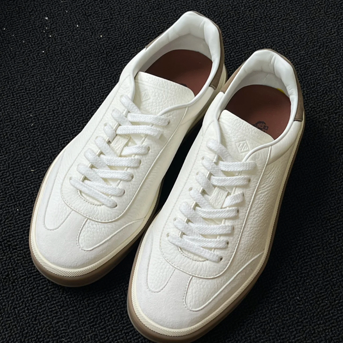 未使用 Hermes/爱马仕 （LP）白色绑带德训38