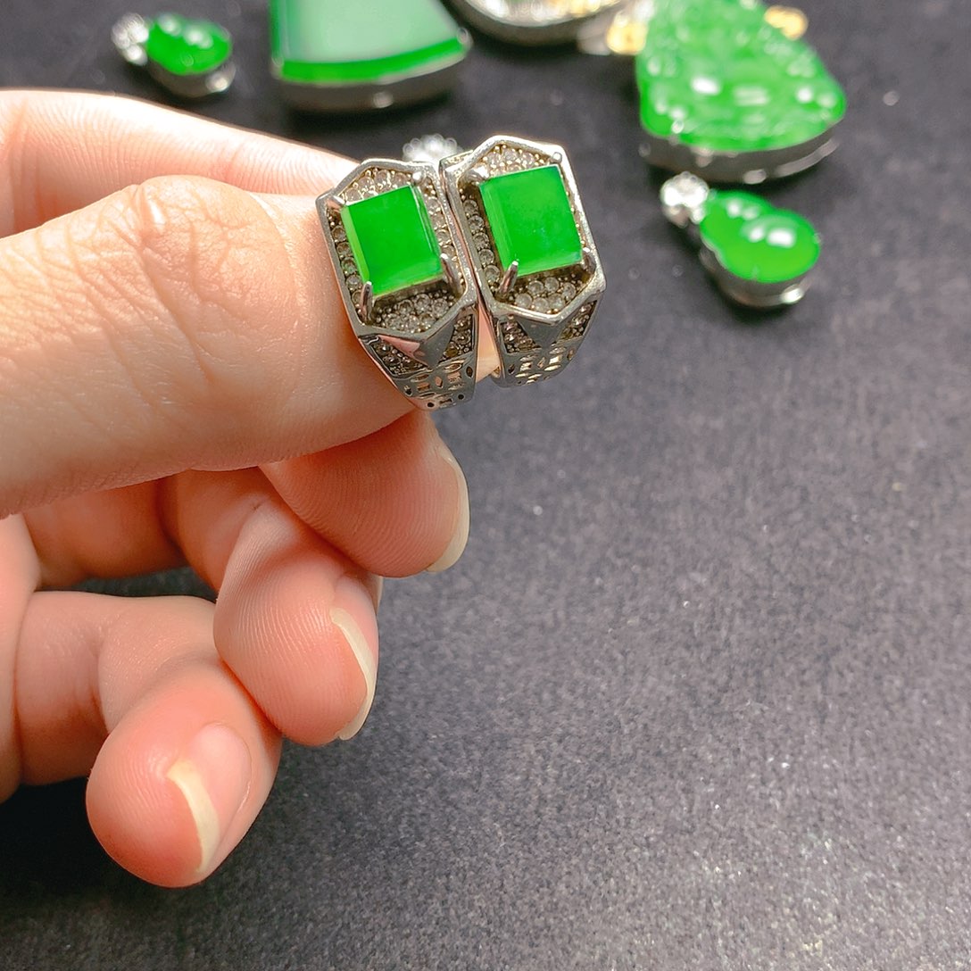 颈饰银S925镶嵌翡翠翡翠