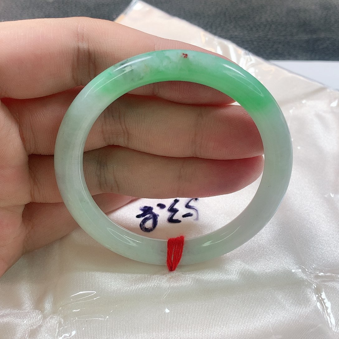 未镶嵌手镯（圆镯）翡翠355号